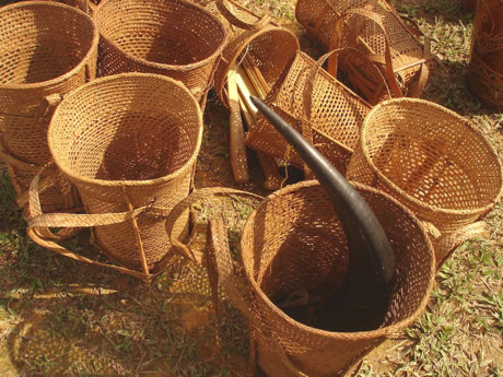 Khôi phục nghề đan lát của người đồng bào Cơ Tu ở Quảng Nam