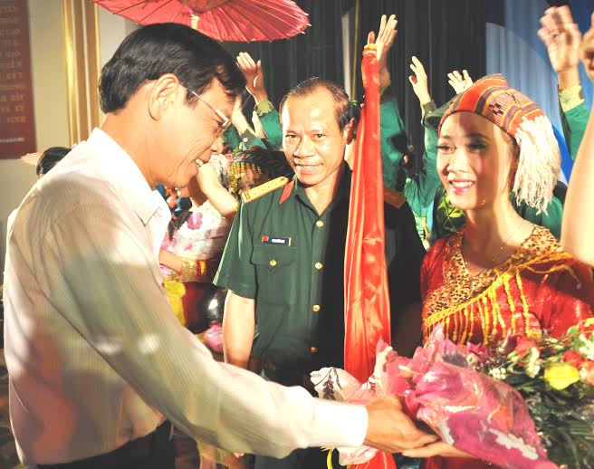 Bế mạc Hội diễn nghệ thuật quần chúng quốc phòng toàn dân tỉnh Quảng Nam lần thứ II – 2014
