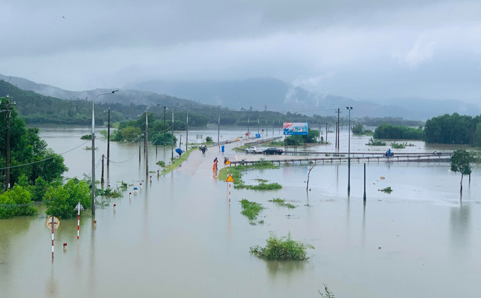 Nông Sơn: Bị chia cắt hoàn toàn do mưa lớn
