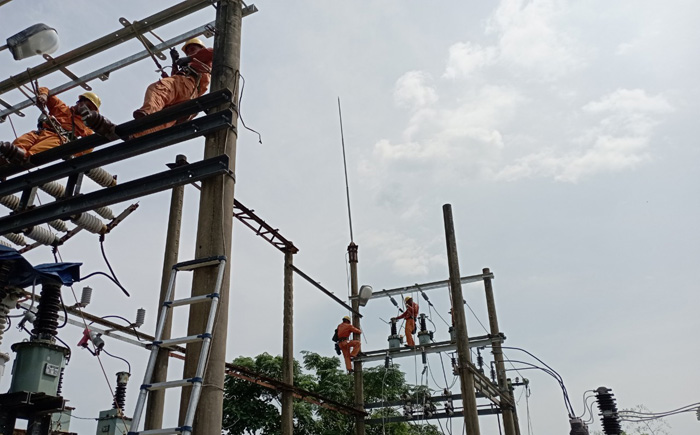 Đội quản lý điện Nông Sơn: Nổ lực cấp điện an toàn, liên tục trong mùa mưa bão