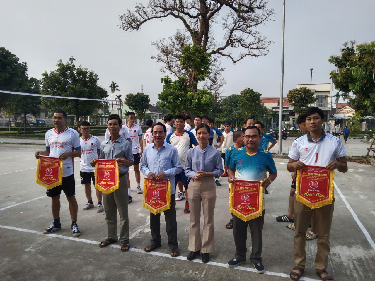 Tổ chức thành công Giải bóng chuyền năm 2025.