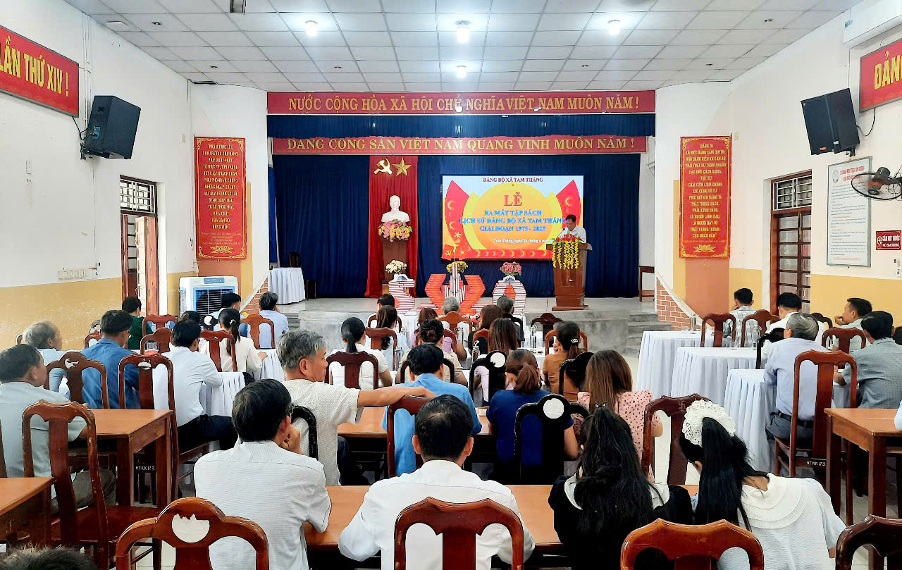 Xã Tam Thăng ra mắt tập sách “Lịch sử Đảng bộ xã Tam Thăng (1975 - 2025)”
